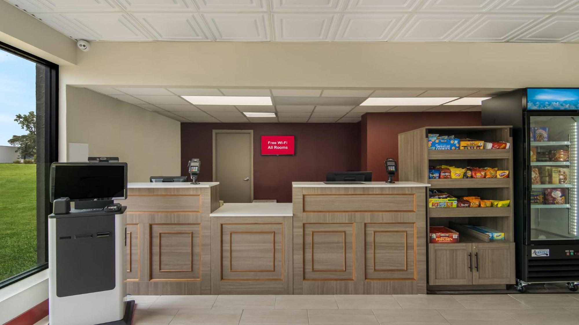 Hometowne Studios By Red Roof And Conference Center Chicago - N Aurora Naperville North Aurora 외부 사진